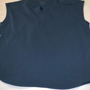 Rafael fig scrub top